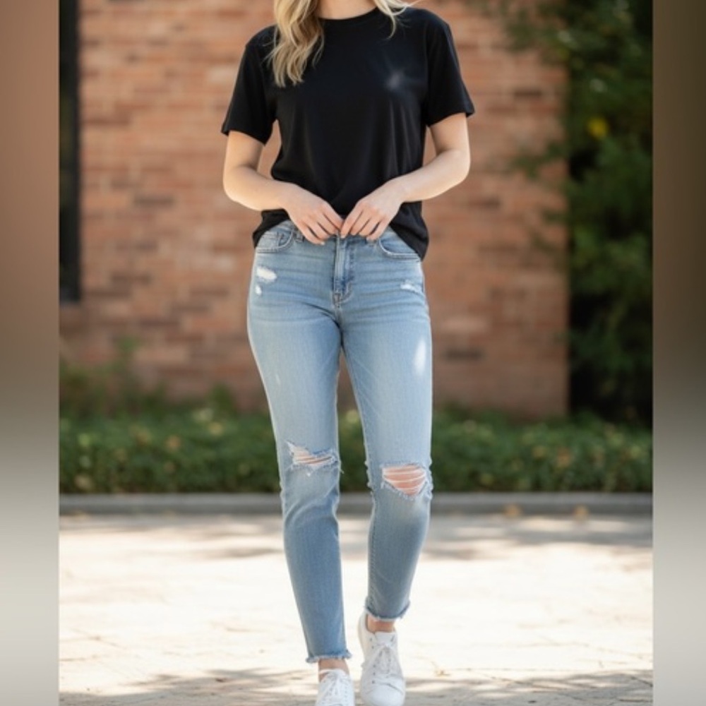 Frame Denim High Rise Light Blue Ripped Jeans